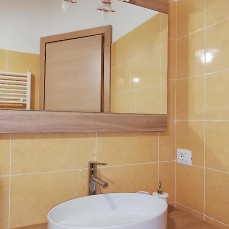 La Vecchia Fontana Del Convento