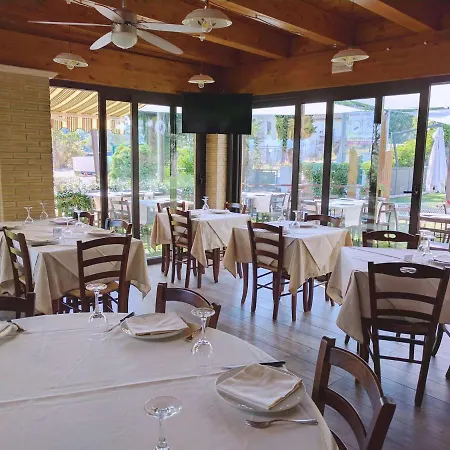 La Vecchia Fontana Del Convento 3* Giulianova