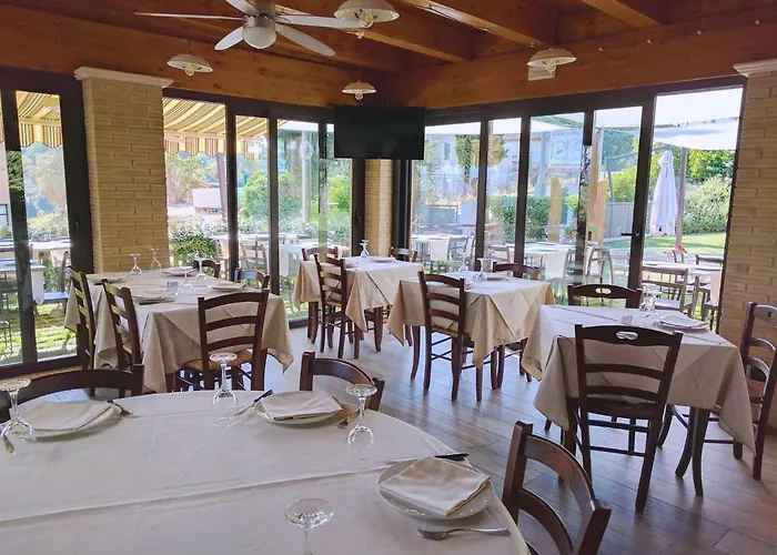 La Vecchia Fontana Del Convento 3* جوليانوفا